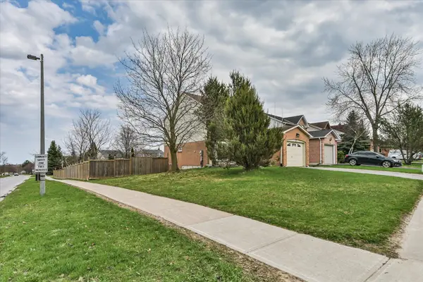 77 Natanya BLVD, Georgina, ON L4P 3P7