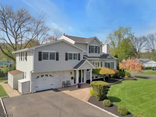 7 Oxbow Dr, New Providence Boro, NJ 07974