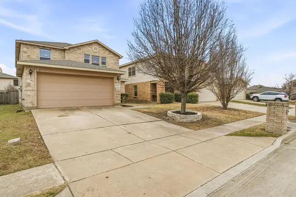 8808 Valley River Drive, Fort Worth, TX 76244