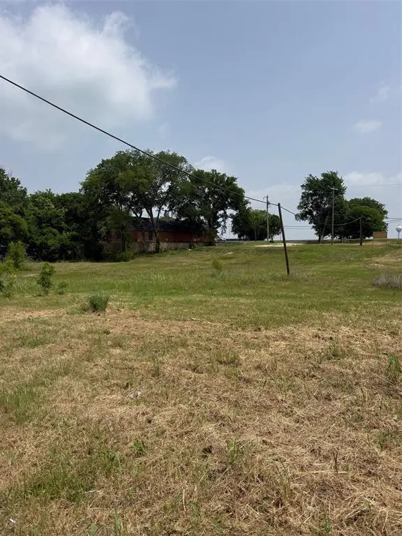 430 N Dallas Street, Palmer, TX 75152