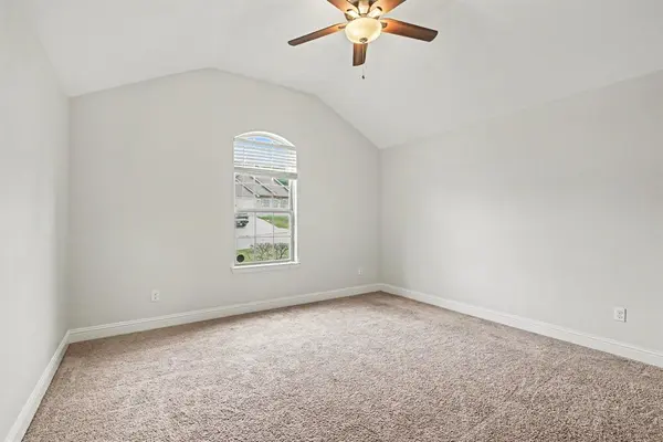 808 N Ridge Drive, White Settlement, TX 76108