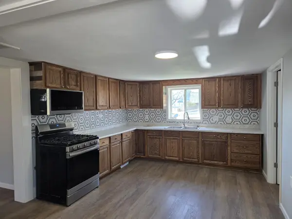 120 Center ST, Belvidere Twp, MI 48886