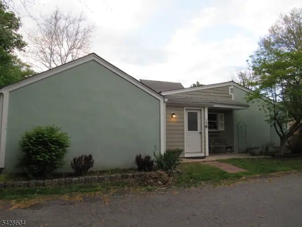 1 7Th St, Frenchtown Boro, NJ 08825