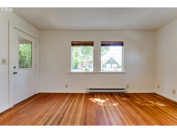 2001 CITY VIEW ST, Eugene, OR 97405