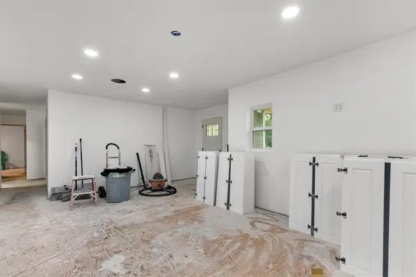 523 S Eastern Street, Keene, TX 76031