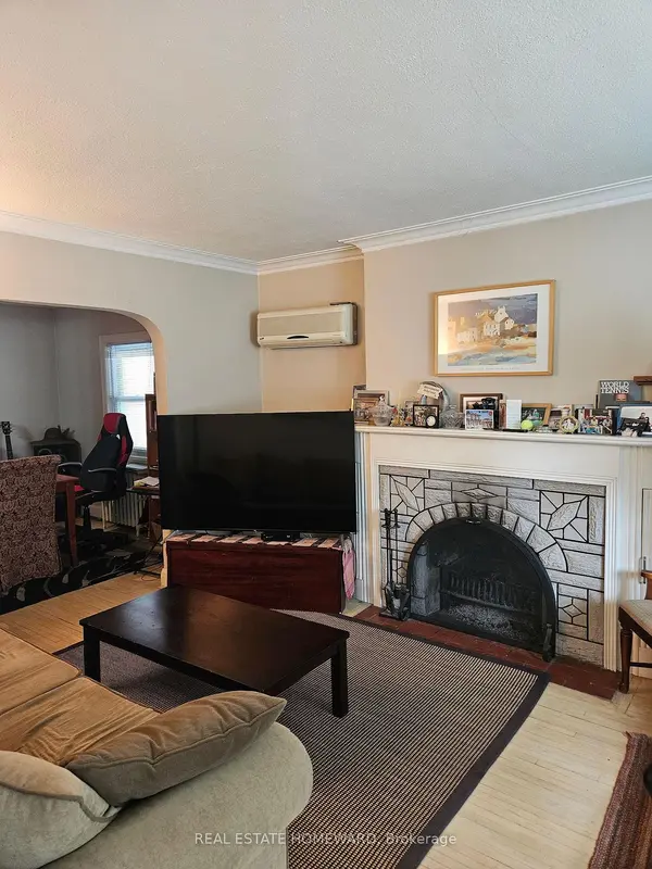 28 Glen Echo RD, Toronto C04, ON M4N 2E1