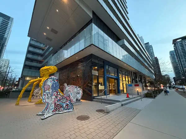 161 Roehampton AVE #1902, Toronto C10, ON M4P 0C8
