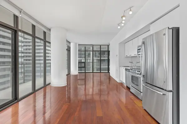 33 Charles ST E #1611, Toronto C08, ON M4Y 0A2
