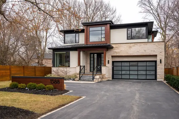 1388 Acton CRES, Oakville, ON L6J 2S5