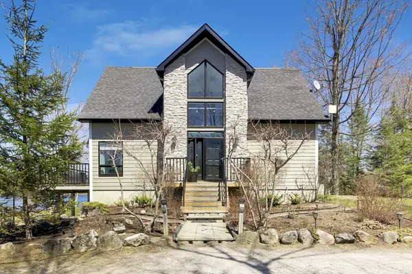 519 Parsons LN, Lanark Highlands, ON K0G 1K0