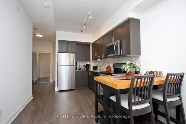 3700 Highway 7 RD #901, Vaughan, ON L4L 0G8