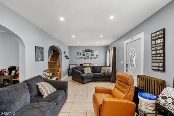 280 8Th Ave, Paterson City, NJ 07514