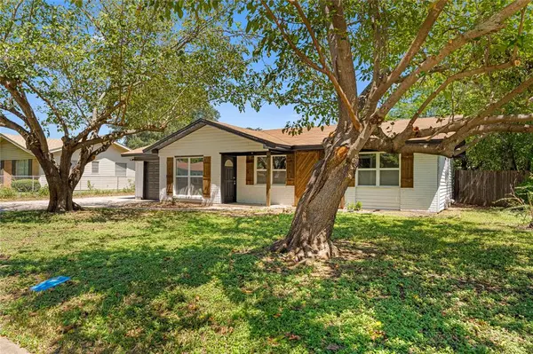 709 N Rita Street, Lacy Lakeview, TX 76705
