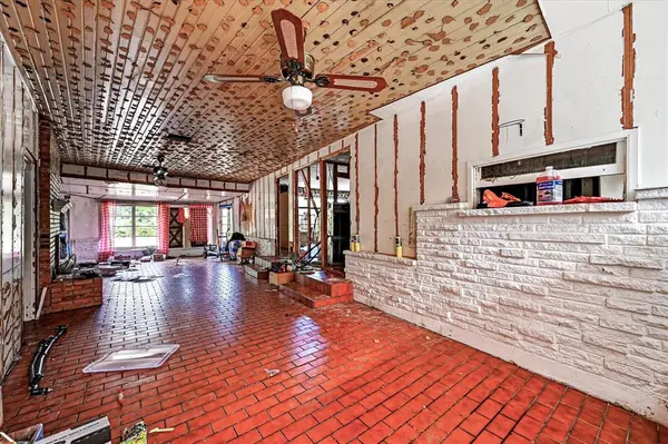 1148 Rock Creek Drive, Garland, TX 75040