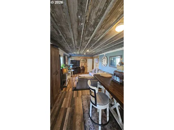 4930 S Hwy101, Tillamook, OR 97141