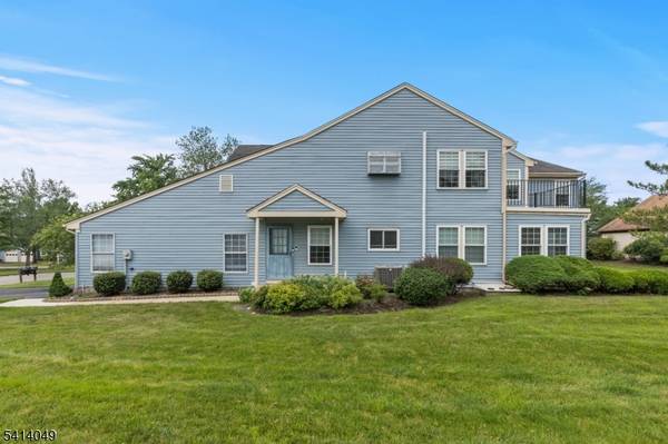 20C Dorchester Dr, Monroe Twp., NJ 08831