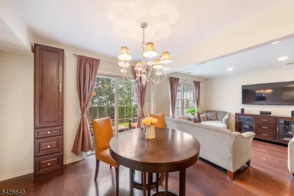 38 Angela Way, Berkeley Heights Twp., NJ 07922