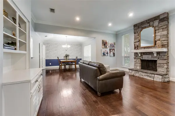 6512 Camille Avenue, Dallas, TX 75252