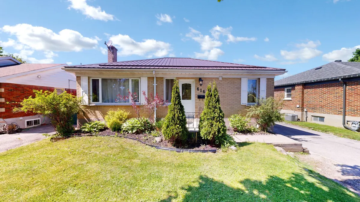 616 Crawford DR, Peterborough, ON K9J 3W7