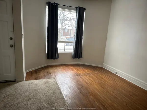 953 GLADSTONE, Windsor, ON N9A 2R5