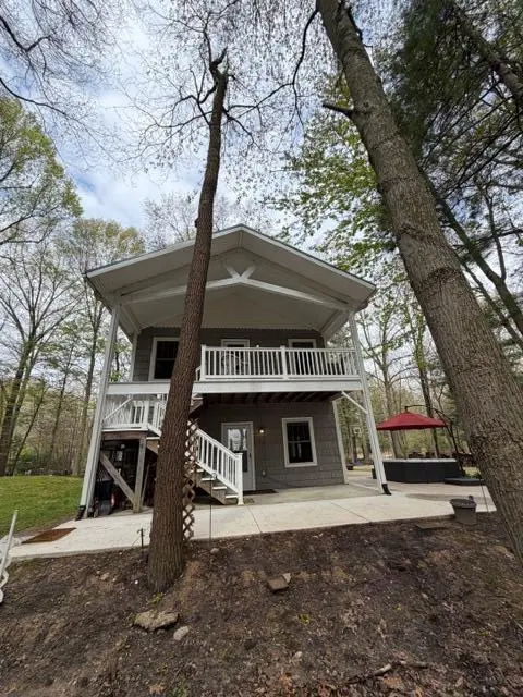 53081 W Shore CT, Columbiatownship_vanburen, MI 49056