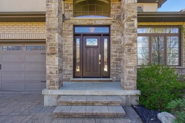 38 Veale CRES, Strathroy-caradoc, ON N7G 0C9