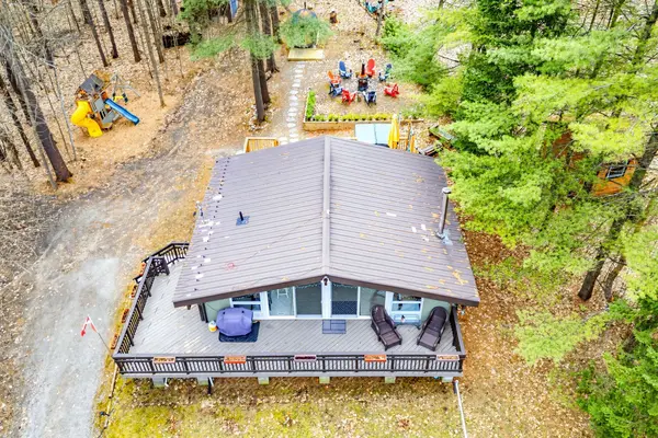 28 Timcourt DR, Tiny, ON L9M 0B9