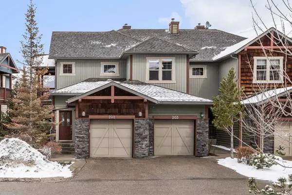 70 Dyrgas Gate #202, Canmore, AB T1W 3J6