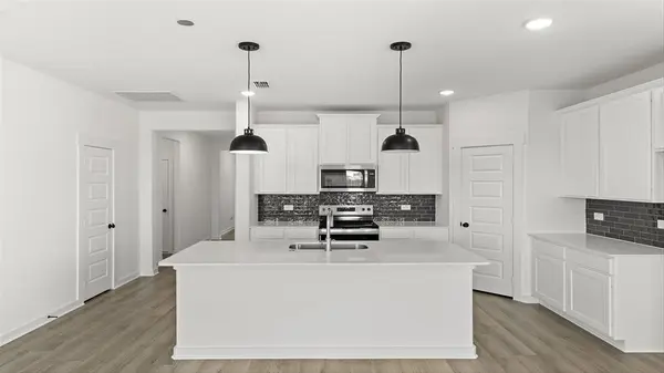 6928 Deadwood Trail, Fort Worth, TX 76036