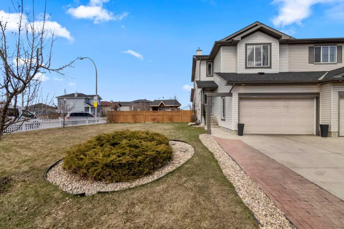 10 Taralea Bay NE, Calgary, AB T3J 5H1