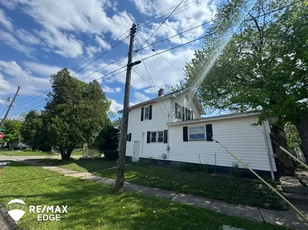 870 Tacken ST, Flint, MI 48532