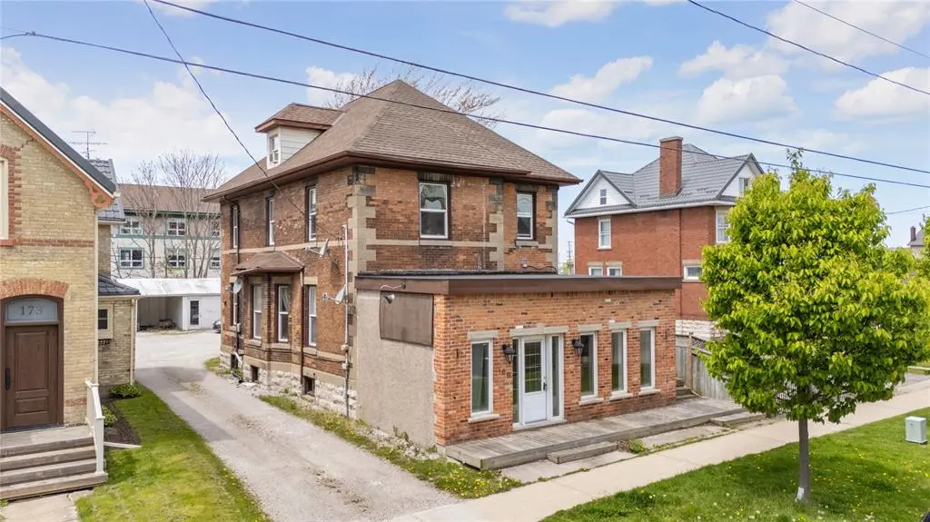 169 CHRISTINA Street South, Sarnia, ON N7T 2M9