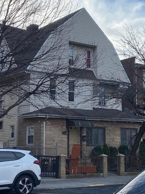 8749 17th AVE, Brooklyn, NY 11214