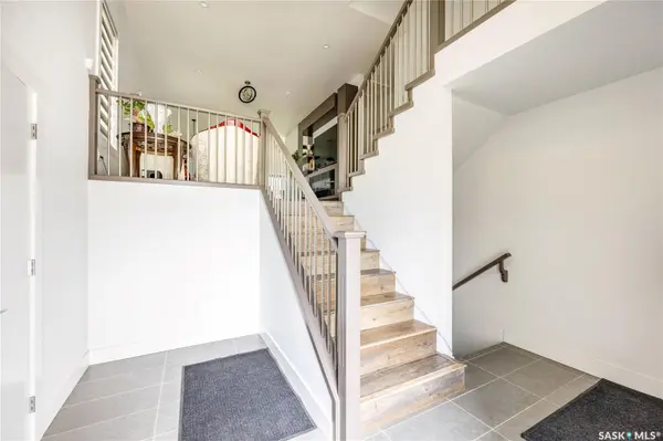 106 Kenaschuk CRESCENT, Saskatoon, SK S7W 0Y6