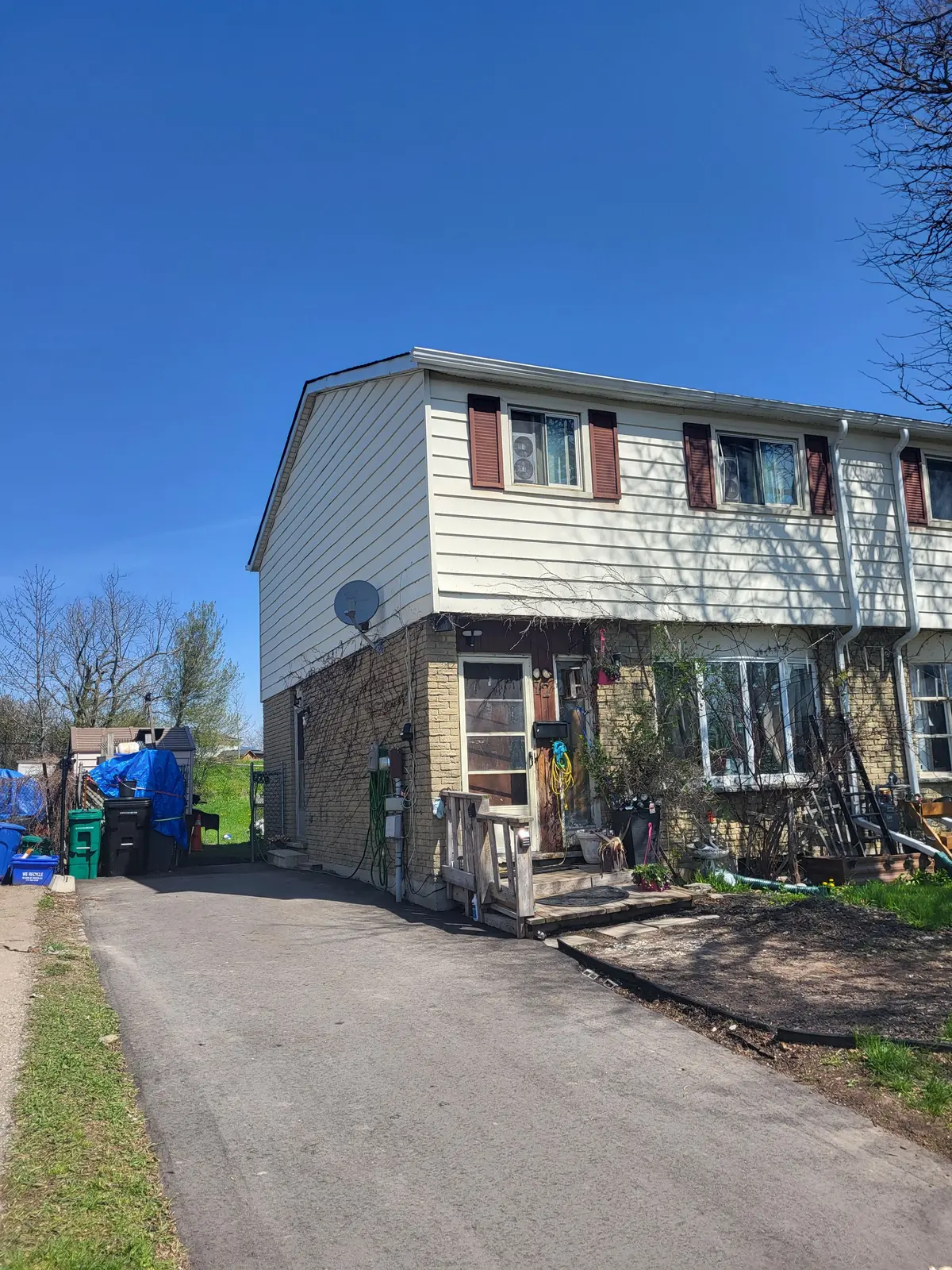72 Timberlane CRES S, Kitchener, ON N2N 1S9