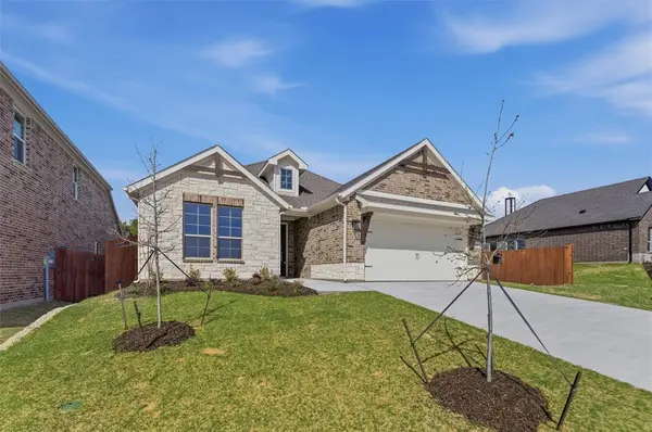 549 Waterford Park Boulevard, Weatherford, TX 76087