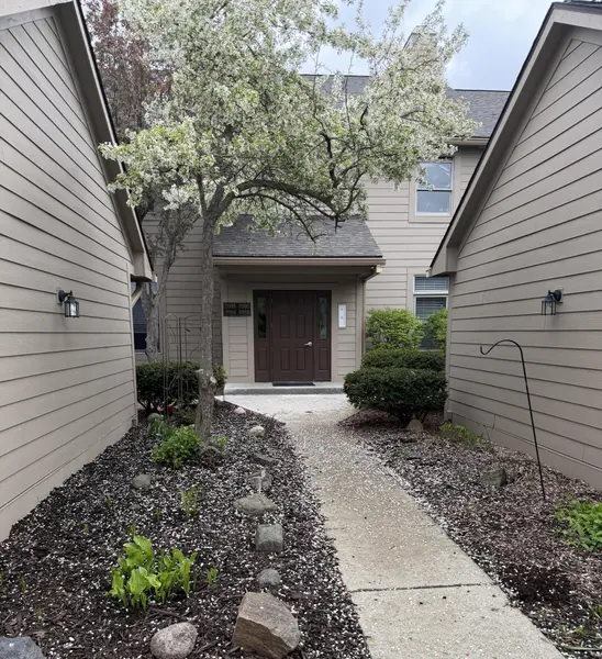 2098 Bent Trail CT, Pittsfield Charter Twp, MI 48108