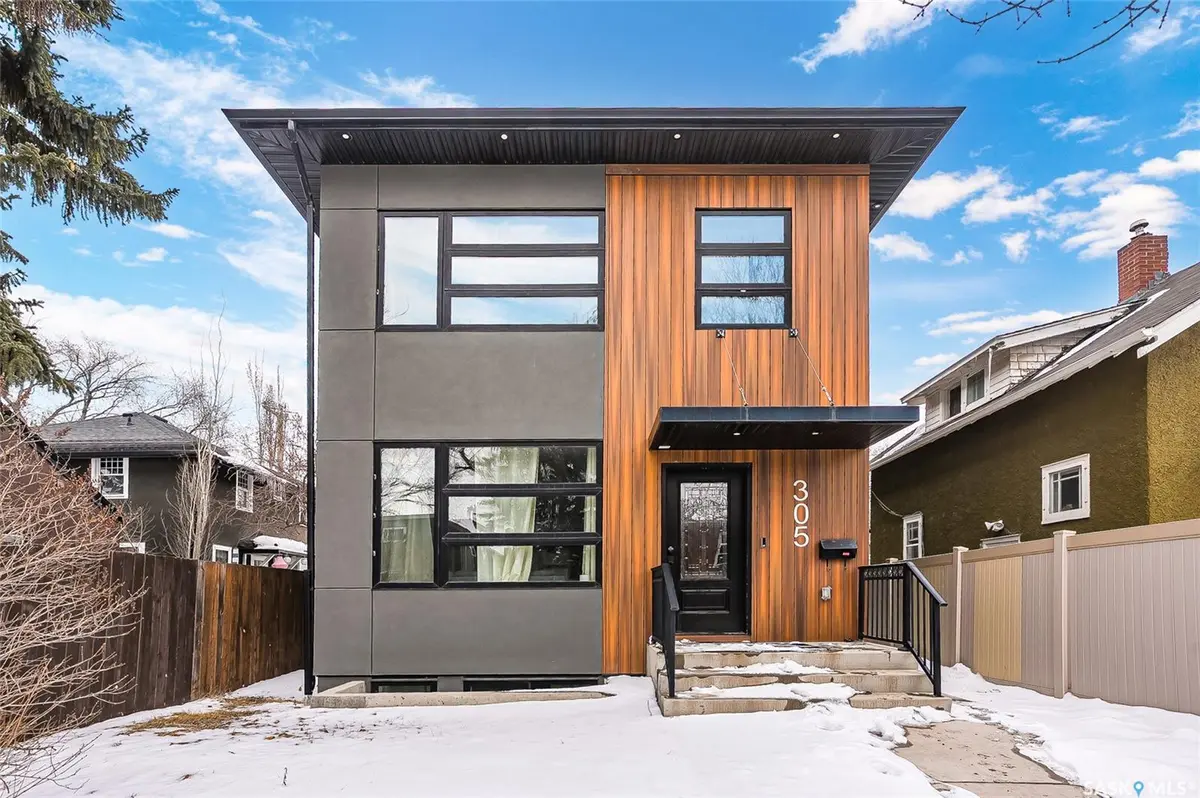 305 Clarence AVENUE S, Saskatoon, SK S7N 1H5