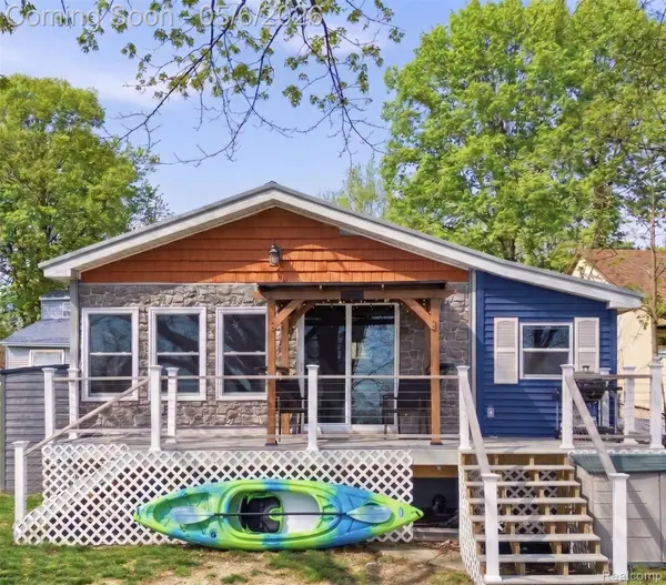 4168 Lakeview DR, Attica Township, MI 48412
