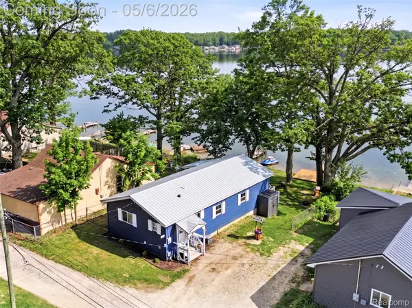 4168 Lakeview DR, Attica Township, MI 48412