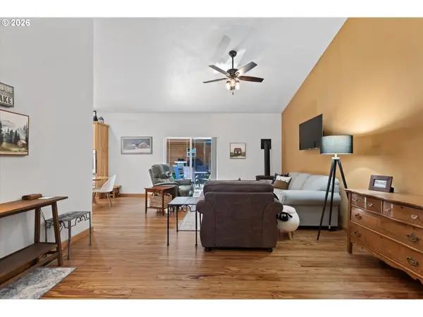 60424 RIVER RD, Joseph, OR 97846