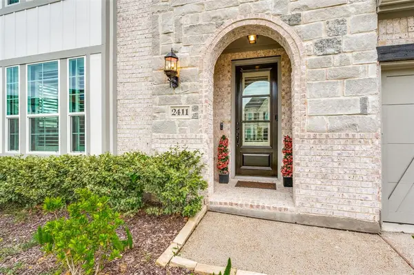 2411 Perdue Avenue, Irving, TX 75062