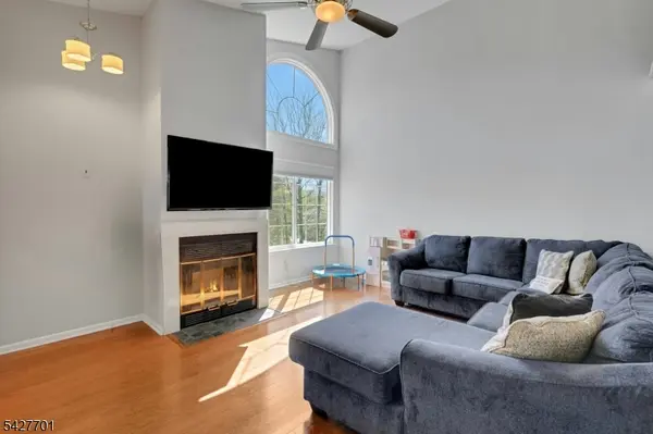 1 Danbury Court, Bedminster Twp., NJ 07921
