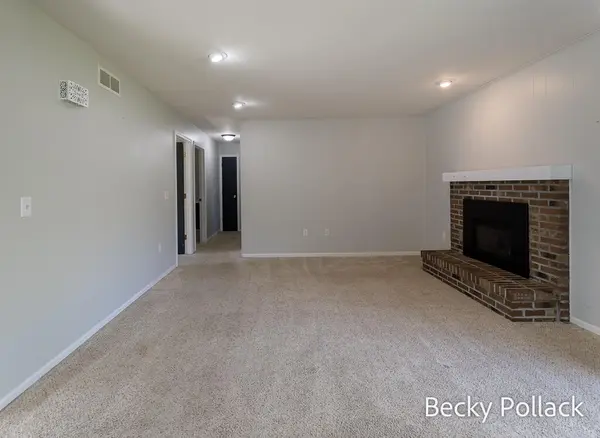 338 N 145th AVE, Park Twp, MI 49424