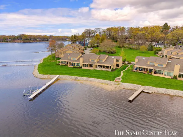 15780 N Prospect Point DR, Spring Lake Twp, MI 49456