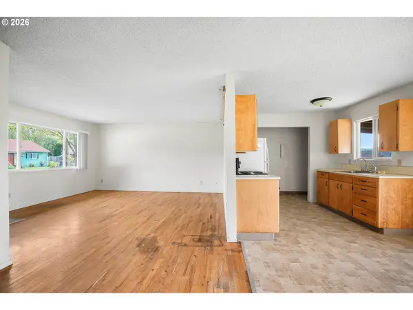 10323 NE 58TH ST, Vancouver, WA 98662