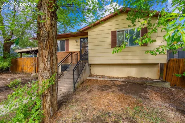 717 S Cedar ST, Colorado Springs, CO 80903