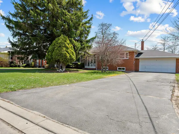 7 White AVE, Toronto E10, ON M1C 1P1
