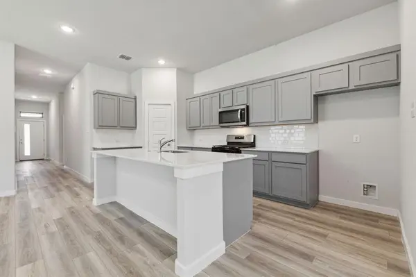 280 Bright Alcove Court, Lavon, TX 75166