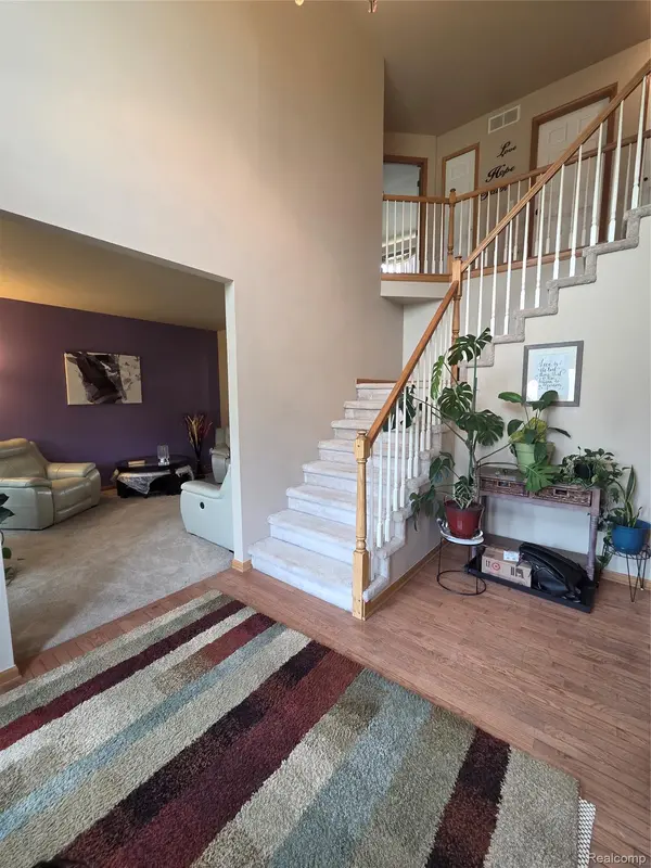 26940 Cedar Run CT, Woodhaven, MI 48183